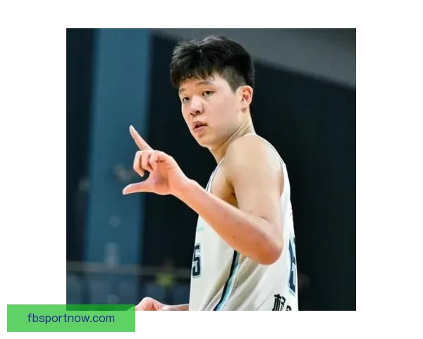 杨瀚森自评赛季成绩打60分 直言终于掌握骗术技巧